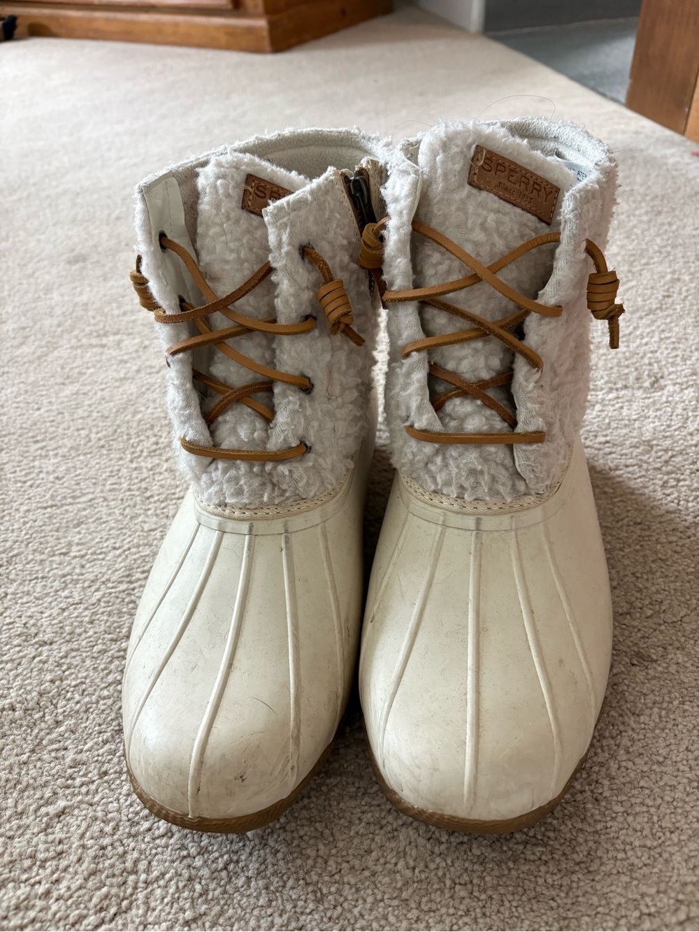 Sperry Womens White Sherpa Duck Boots - Cozy Waterproof Style